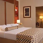 Hotel The Brehon &