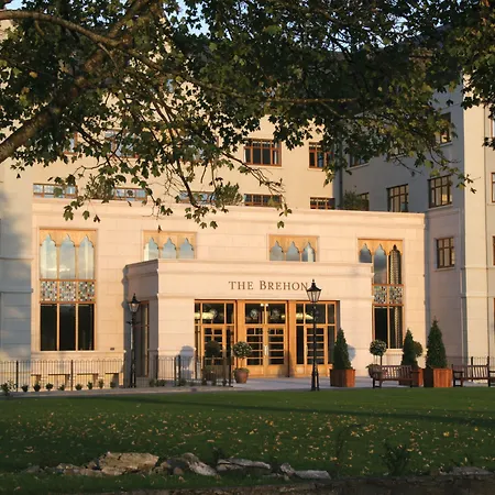 Отель The Brehon &