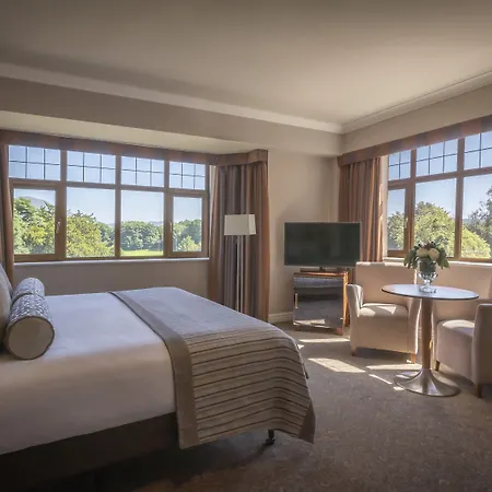 Отель The Brehon & 4*