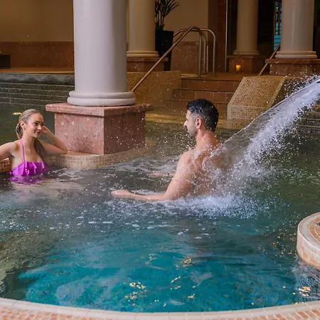Отель The Brehon & 4*
