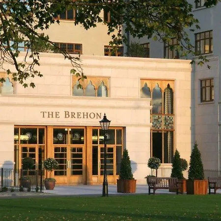 מלון The Brehon & 4*