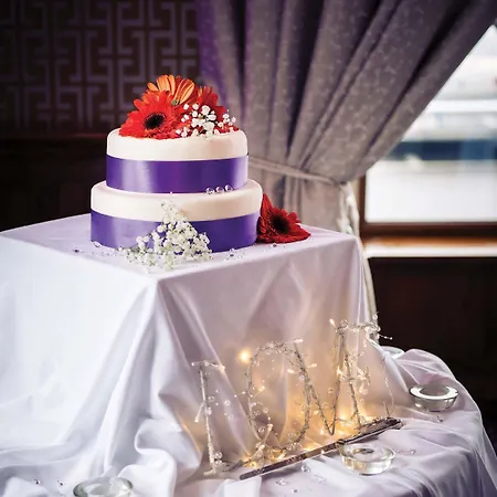 The Brehon & Hotel 4*